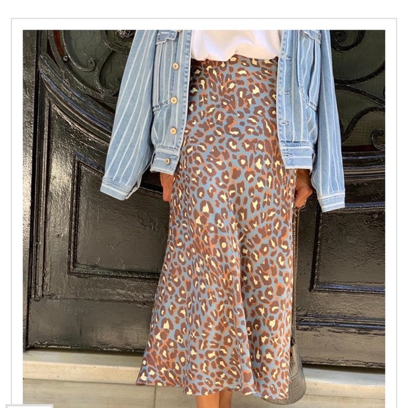 Set of Satin Bomber and Skirt - blue leopard print - Picture 2 of 8